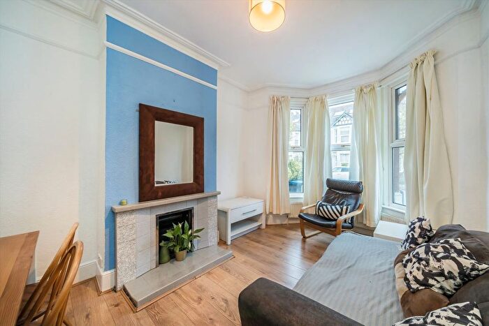 3 Bedroom Property To Rent In Links Road, Tooting, SW17