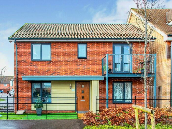 3 Bedroom Property To Rent In Sunderland Close, Upper Cambourne, Cambridge, CB23