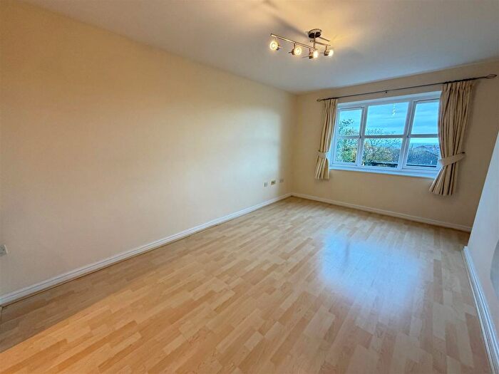 2 Bedroom Flat To Rent In Filey Road, Scarborough, YO11