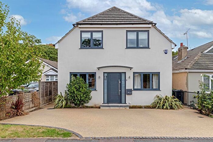 4 Bedroom Detached House For Sale In Bucknalls Drive, Bricket Wood, St Albans, AL2