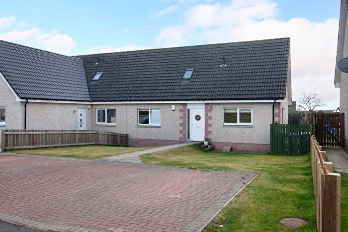 4 Bedroom Semi-Detached House For Sale In Beattie Brae, Brechin, DD9