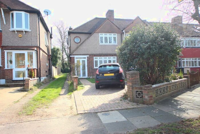 3 Bedroom House To Rent In Hillcross Avenue, SM4