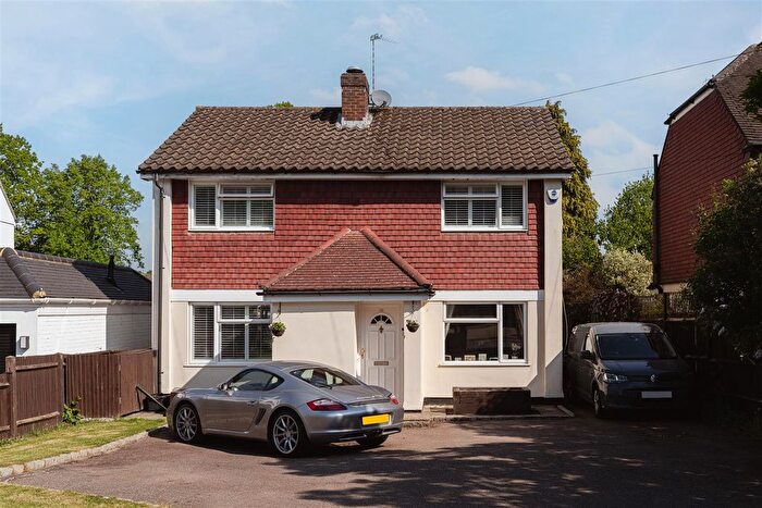 4 Bedroom Detached House For Sale In Shelvers Way, Tadworth, KT20