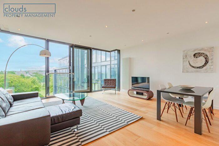 2 Bedroom Flat To Rent In Simpson Loan, Edinburgh, EH3