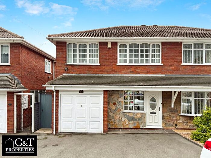 3 Bedroom Semi-Detached House For Sale In Tewkesbury Drive, Dudley, DY2