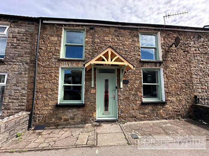 2 Bedroom Terraced House To Rent In High Street, Treorchy, Rhondda Cynon Taff, CF42