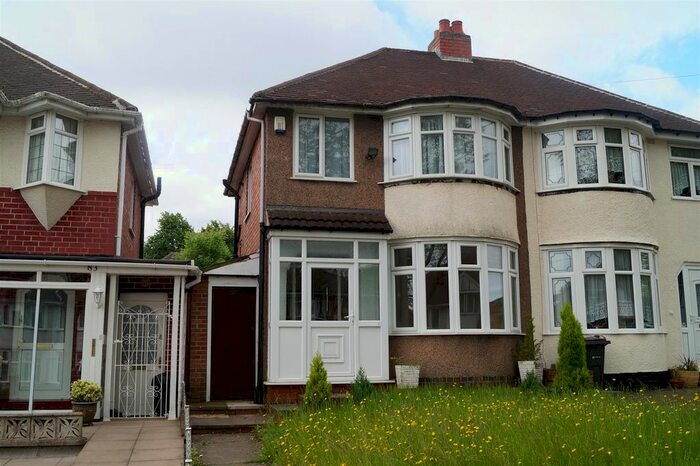 3 Bedroom Property To Rent In Corisande Road, Selly Oak, Birmingham, B29