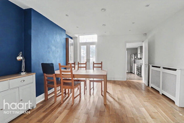 5 Bedroom Semi Detached House To Rent In Hucknall Lane, Nottingham, NG6