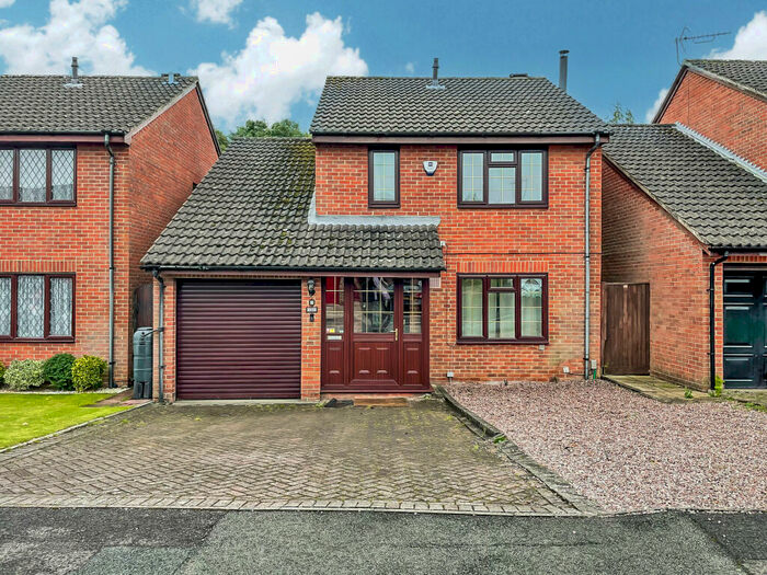 4 Bedroom Detached House To Rent In Carey Close, Swindon, Wiltshire, SN5