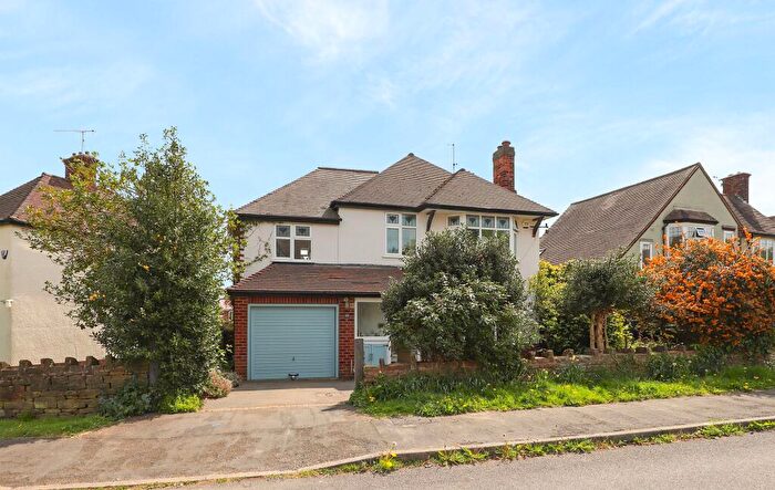 4 Bedroom Detached House For Sale In Somersall Park Road, Chesterfield, S40