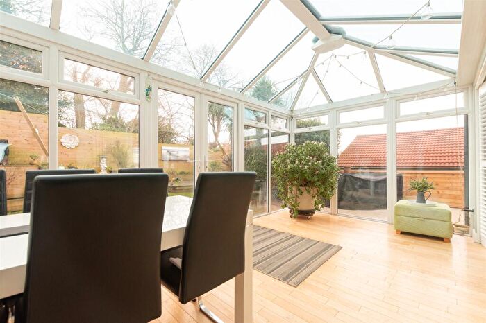 5 Bedroom Detached House For Sale In Walmers Avenue, Higham, Rochester, Kent, ME3