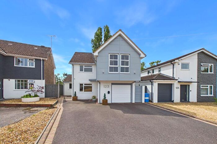 4 Bedroom Detached House For Sale In West Way, Broadstone, Dorset, BH18