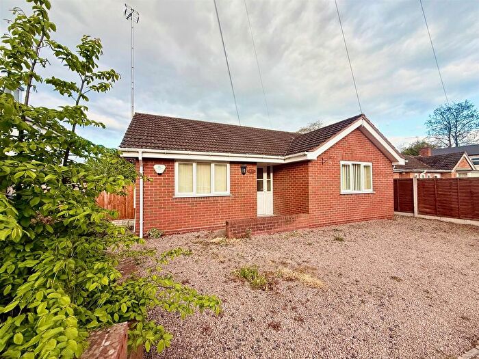 2 Bedroom Detached Bungalow To Rent In Marlpool Lane, Kidderminster, DY11