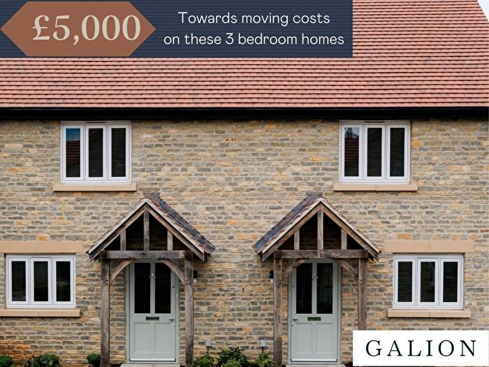 3 Bedroom Semi-Detached House For Sale In Bishop's Drive, Glastonbury, BA6