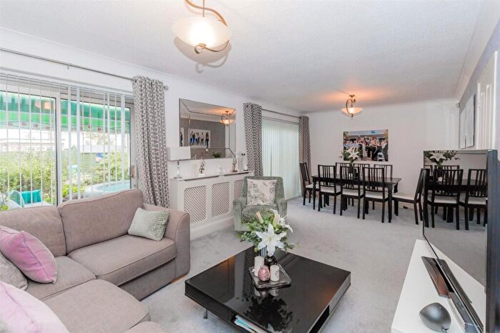 3 Bedroom Terraced House For Sale In Clavell Close, Rainham, Kent, ME8