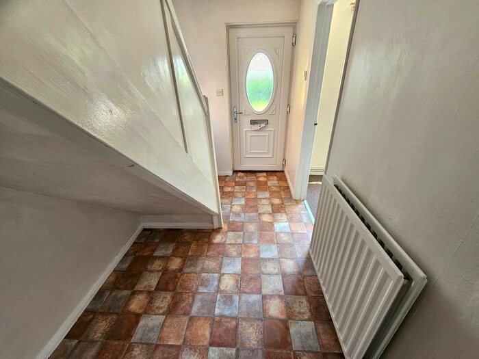 3 Bedroom Semi-Detached House To Rent In Second Avenue, Telford, TF2