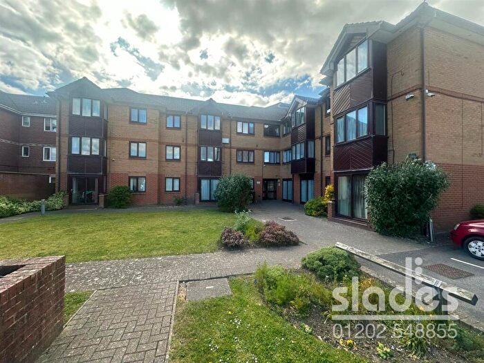 1 Bedroom Apartment To Rent In Cleveland Road, Springbourne, Bournemouth, BH1