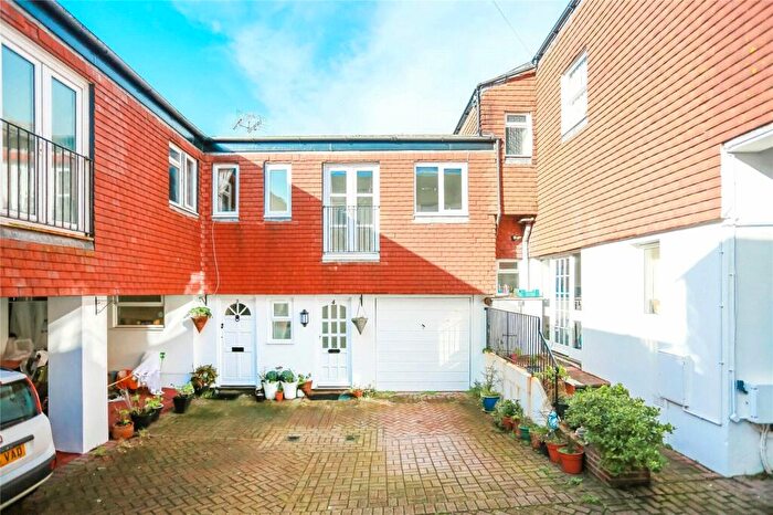2 Bedroom House To Rent In Arlington Mews, Eastern Road, Brighton, East Sussex, BN2