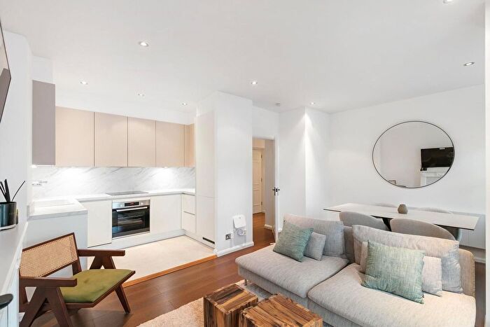 2 Bedroom Flat To Rent In Bridge View Court, Grange Road, SE1