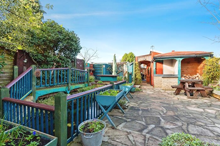 4 Bedroom Semi-detached House For Sale In Crescent Road, Whittlesey, Peterborough, PE7