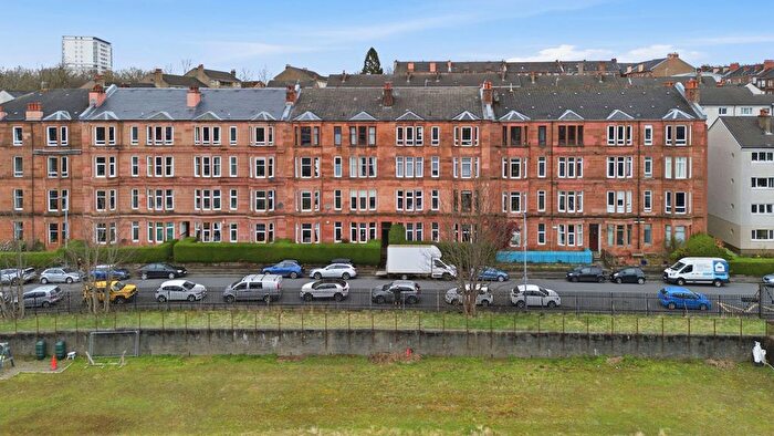 3 Bedroom Flat For Sale In Thornwood Terrace, Glasgow, G11