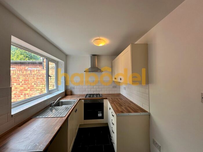 2 Bedroom Terraced House To Rent In Farringdon Street, Hull, HU5