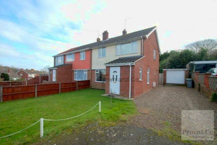 3 Bedroom Semi-Detached House To Rent In Nurseries Avenue, Norwich, NR13