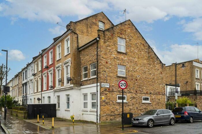 1 Bedroom Flat To Rent In Hornsey Road, Holloway, London, N7