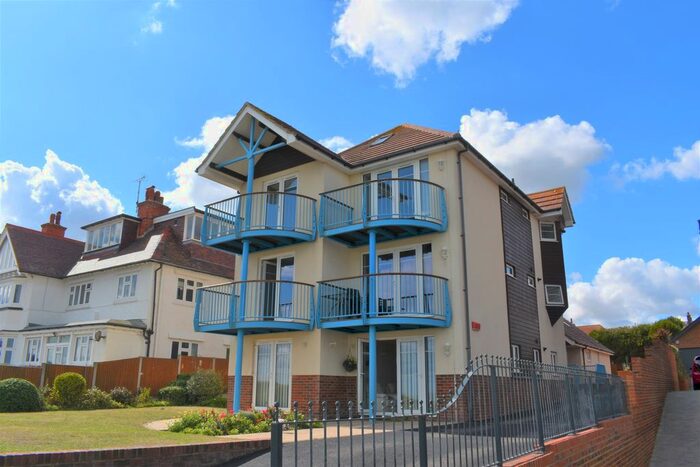 2 Bedroom Flat To Rent In Western Esplanade, Broadstairs, CT10