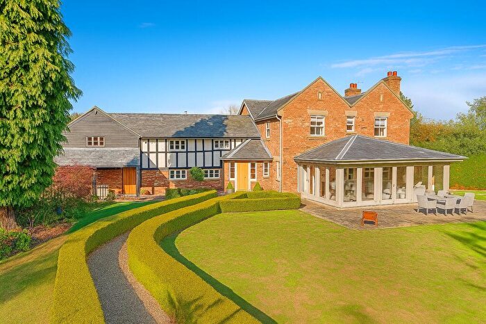 5 Bedroom Link Detached House For Sale In Kingsland, Leominster, HR6