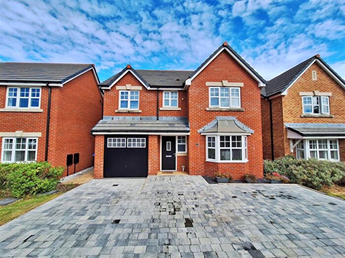 4 Bedroom Detached House For Sale In Moorland Court, Blackpool, FY4
