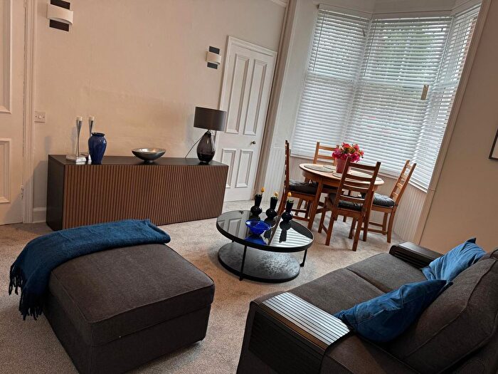 1 Bedroom Flat To Rent In Springvalley Terrace, Edinburgh, EH10