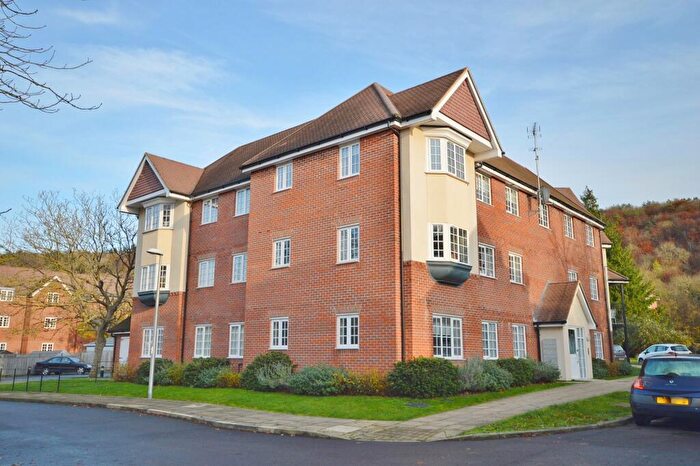2 Bedroom Property To Rent In Scarlett Avenue, Wendover, HP22