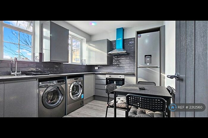 4 Bedroom Flat To Rent In Ealing Road, Wembley, HA0