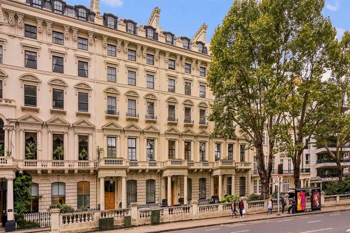 4 Bedroom Flat To Rent In Hyde Park Gate, London, SW7