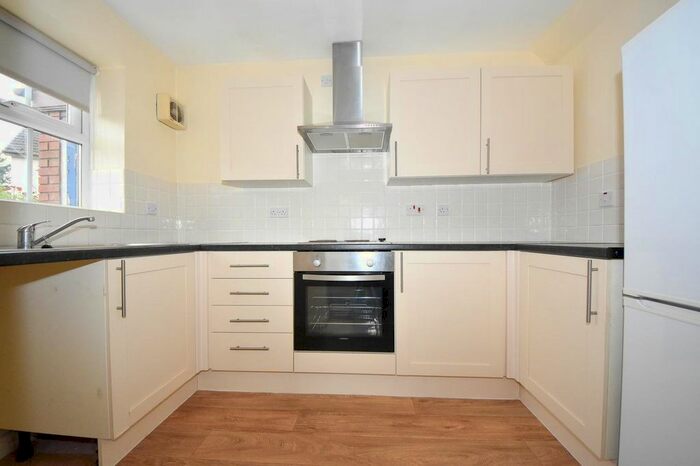 2 Bedroom Semi-Detached House To Rent In Mallory Drive, Warwick, CV34