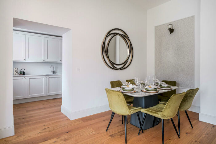 2 Bedroom Flat For Sale In Longfield, DA3