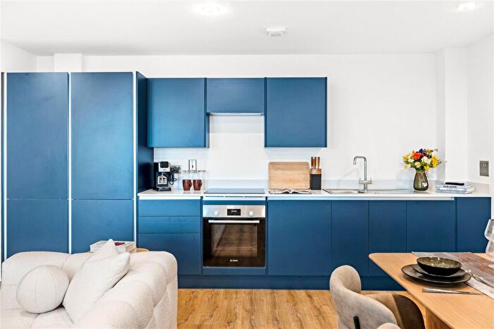 2 Bedroom Penthouse For Sale In Davigdor Road, Hove, East Sussex, BN3