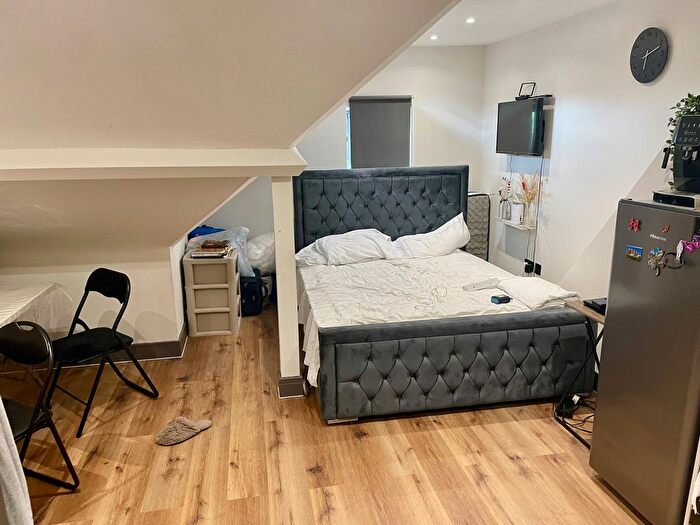 Studio To Rent In Burnt Oak Broadway, Edgware, HA8