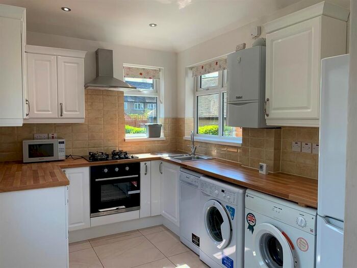 3 Bedroom Semi-Detached House To Rent In Links Road, Acton, London, W3