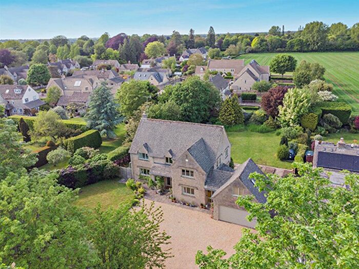 5 Bedroom Detached House For Sale In Somerford Keynes, Near Cirencester, GL7