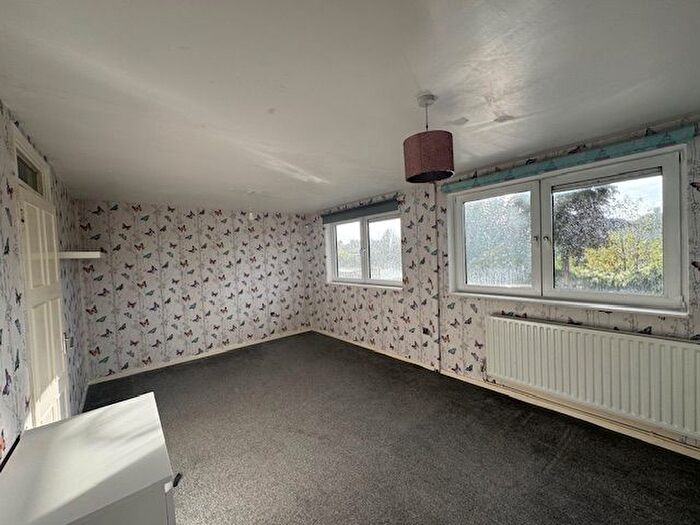 5 Bedroom Terraced House To Rent In Yeomans Way, Enfield, EN3