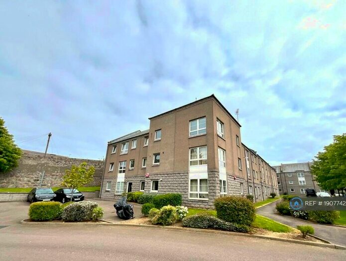 3 Bedroom Flat To Rent In Mary Elmslie Court, Aberdeen, AB24