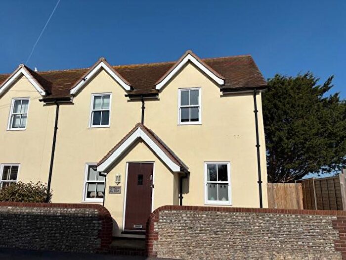 4 Bedroom Semi Detached House For Sale In East Street, Selsey, PO20