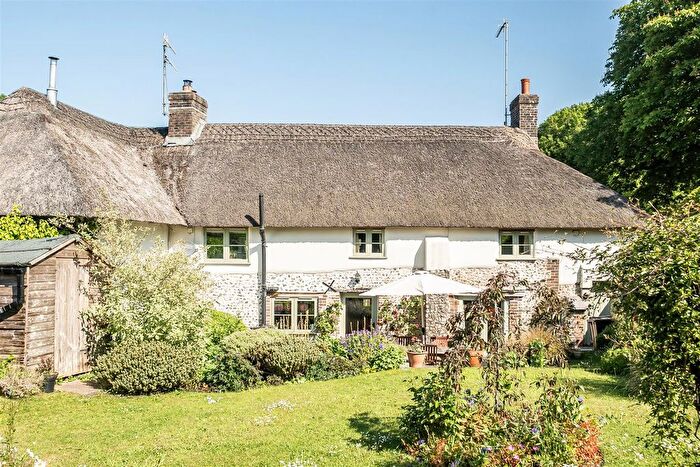 3 Bedroom Semi-Detached House For Sale In Rectory Road, Piddlehinton, Dorchester, DT2