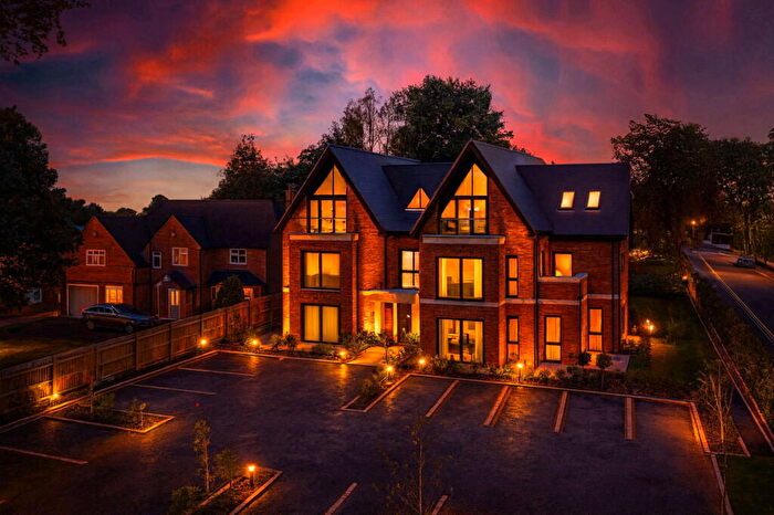 2 Bedroom Apartment For Sale In Mulberry Place, Blossomfield Rd, B91