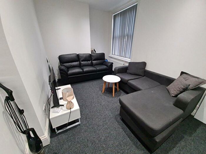 5 Bedroom House To Rent In Hanover Square, Leeds, LS3