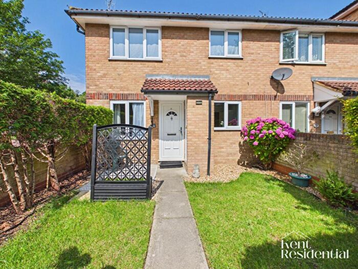 1 Bedroom End Of Terrace House To Rent In Fort Pitt Street, Chatham, ME4
