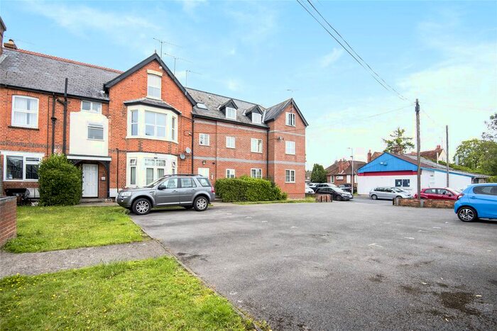 1 Bedroom Flat To Rent In Send Road, Caversham, Berkshire, RG4