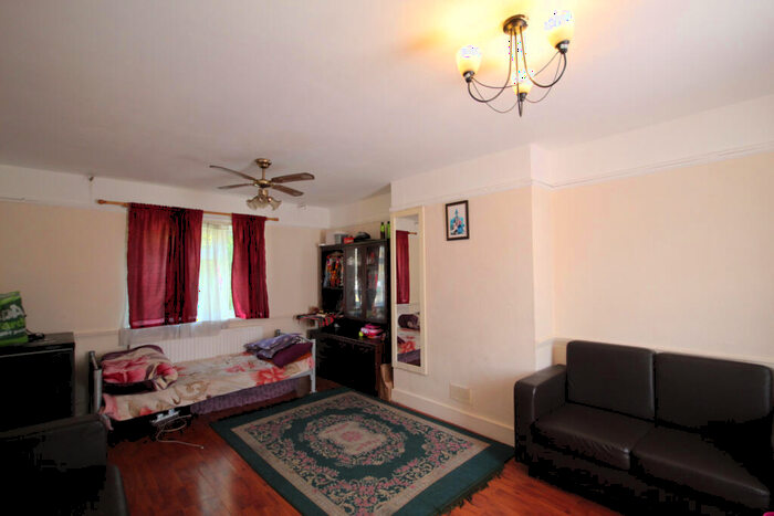 3 Bedroom End Of Terrace House To Rent In Lyon Park Avenue, Wembley, Middlesex, HA0